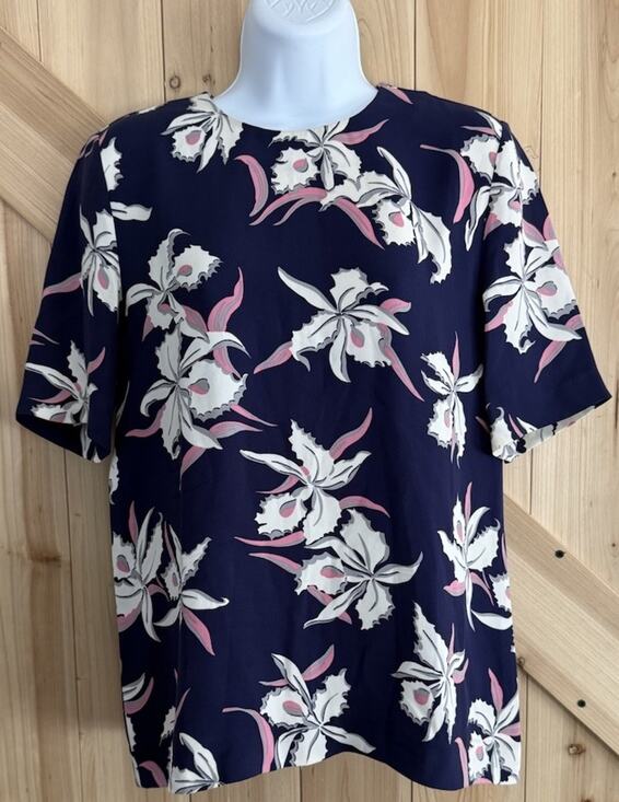 Marni Tops - Marni Navy White Floral Short Sleeve Top Made In Italy Quiet Luxury ($940) Sz 38